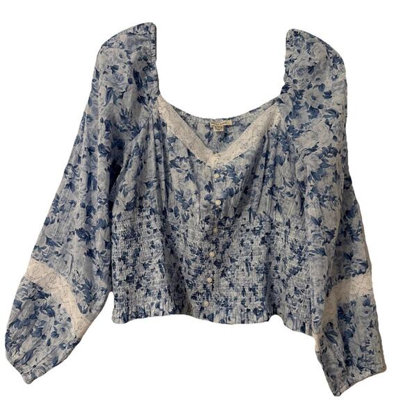 Amercian Eagle Outfitters Boho Blue White Floral Button Smocked Crop Top XL - Picture 1 of 9